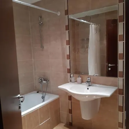 B06 In Terra Complex Razlog