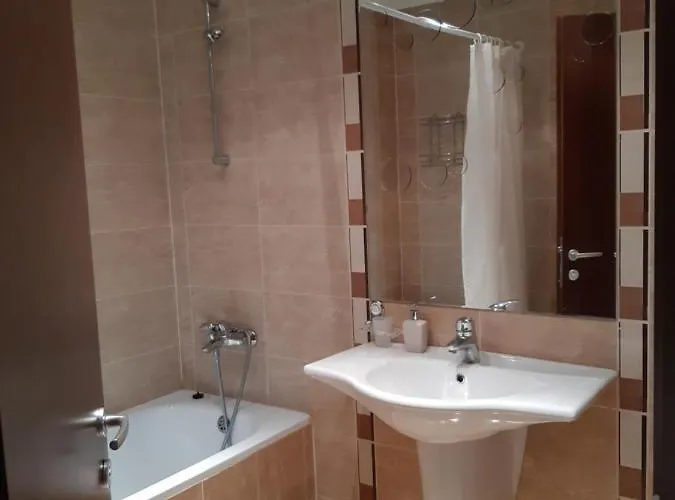 B06 In Terra Complex רזלוג